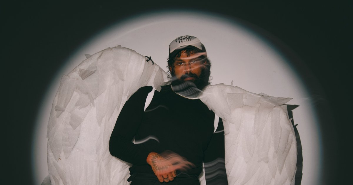 Cover image: JBABE Album Review: Out of the Bedroom