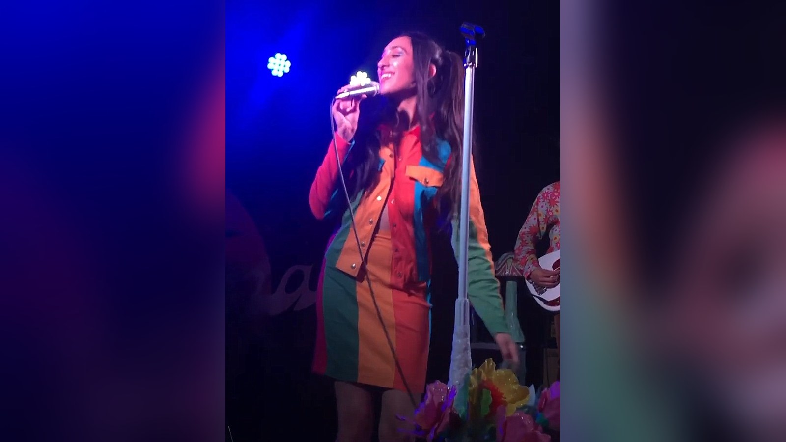 R&B singer Raveena performing on stage in September 2019