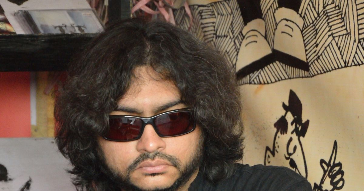 Fossils Songs: Aaro Ekbar, Bishakto Manush, Phire Chaulo and the Best of Rupam Islam's Band